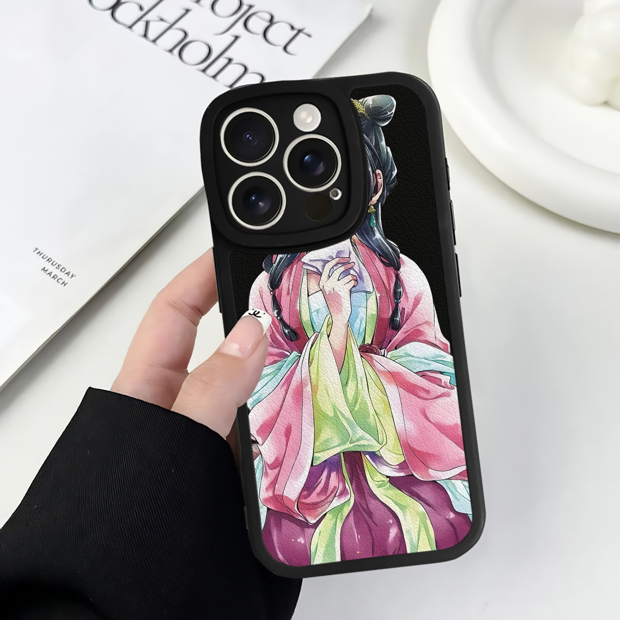 （画像用） 薬屋のひとりごと The Apothecary Diaries 【iPhone 16シリーズ対応】シリコンスマホケース（レザー調） 材質：シリコン